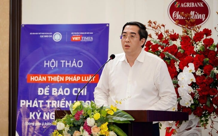 TS Lê Hải - Trưởng ban Tạp chí Cộng Sản điện tử khẳng định mô hình tổ hợp báo chí truyền thông rất cần thiết cho bối cảnh báo chí Việt Nam hiện nay - Ảnh: BTC