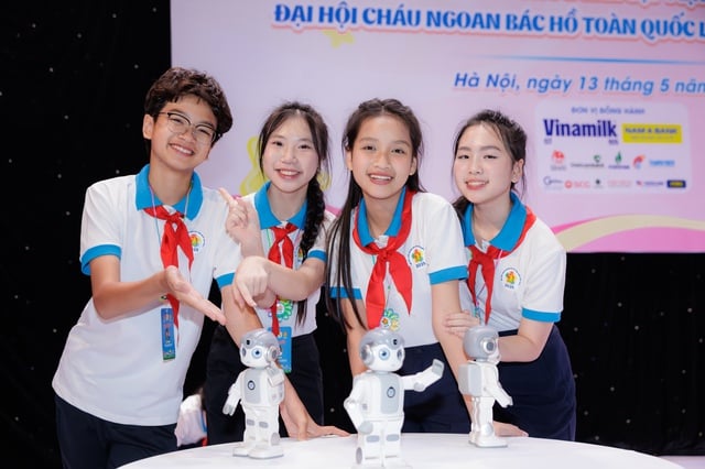 Cùng thiếu nhi viết tiếp hành trình “Cháu ngoan Bác Hồ” tiến vào kỷ nguyên mới- Ảnh 3.