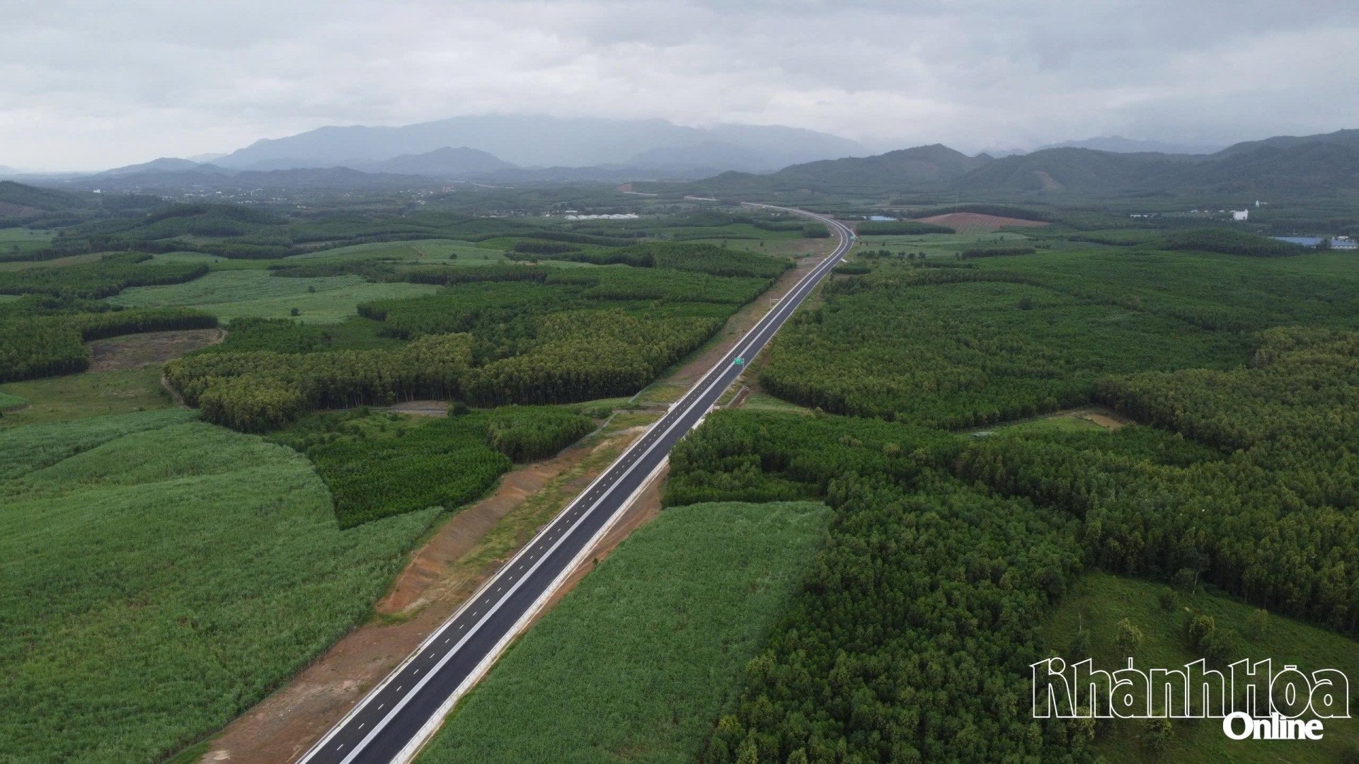 Cao tốc Vân Phong - Nha Trang mới được đưa vào hoạt động
