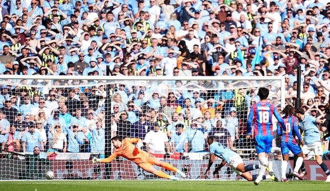 FA컵 결승전 크리스털 팰리스 vs 맨시티 1-0 (하반전 종료): 헨더슨, 기적적인 세이브 사진 7