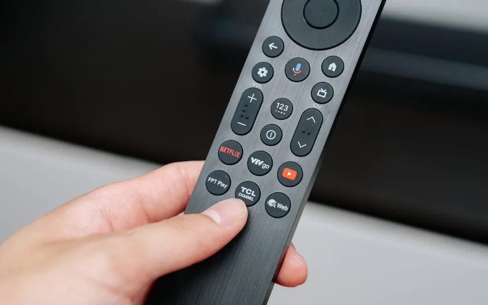C6K_remote.jpg