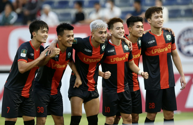 Bảng xếp hạng giải hạng nhất: Bình Phước của Công Phượng sắp đá play-off, Hoàng Đức trở lại V-League- Ảnh 2.