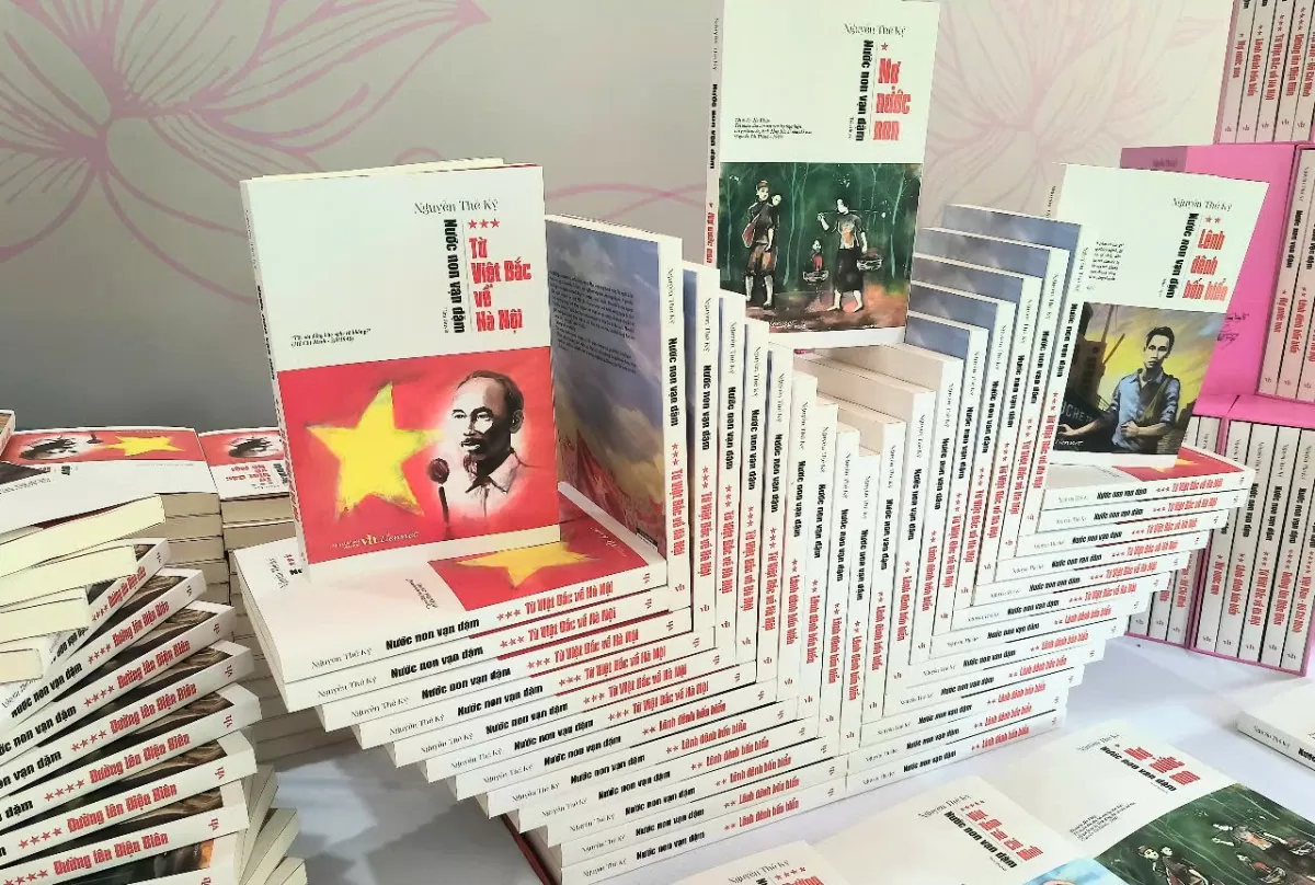 Ra mắt tiểu thuyết sử thi về Chủ tịch Hồ Chí Minh