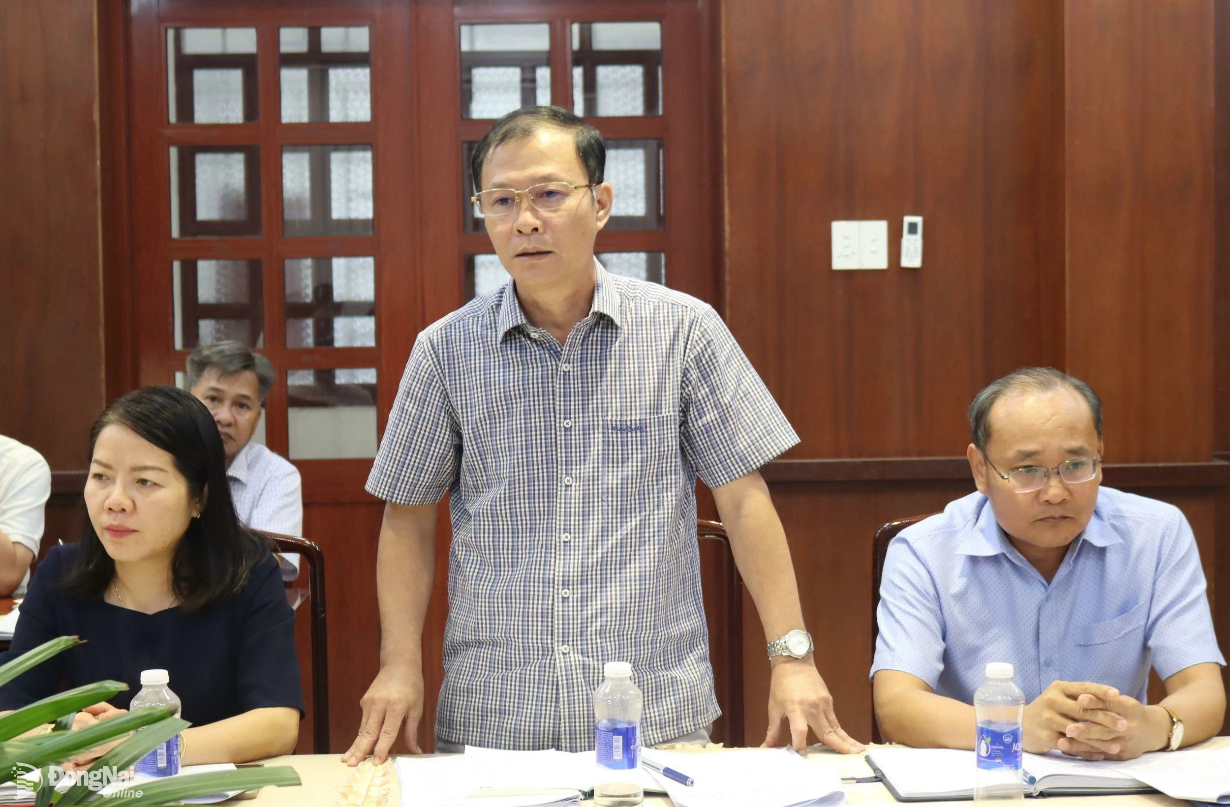 Quyền chủ tịch UBND huyện Long Thành Nguyễn Hữu Thành phát biểu tại buổi làm việc. Ảnh: Hoàng Lộc