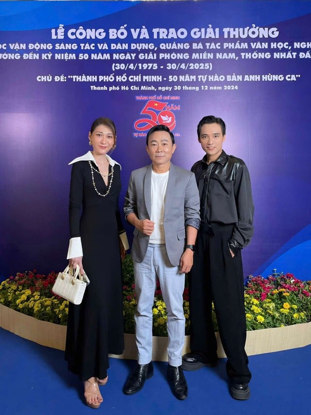 Nhóm song ca 2N - Tự hào khi hát tại Chương trình "Tôn vinh Cà phê, trà Việt" lần 3, năm 2025 - Ảnh 2.