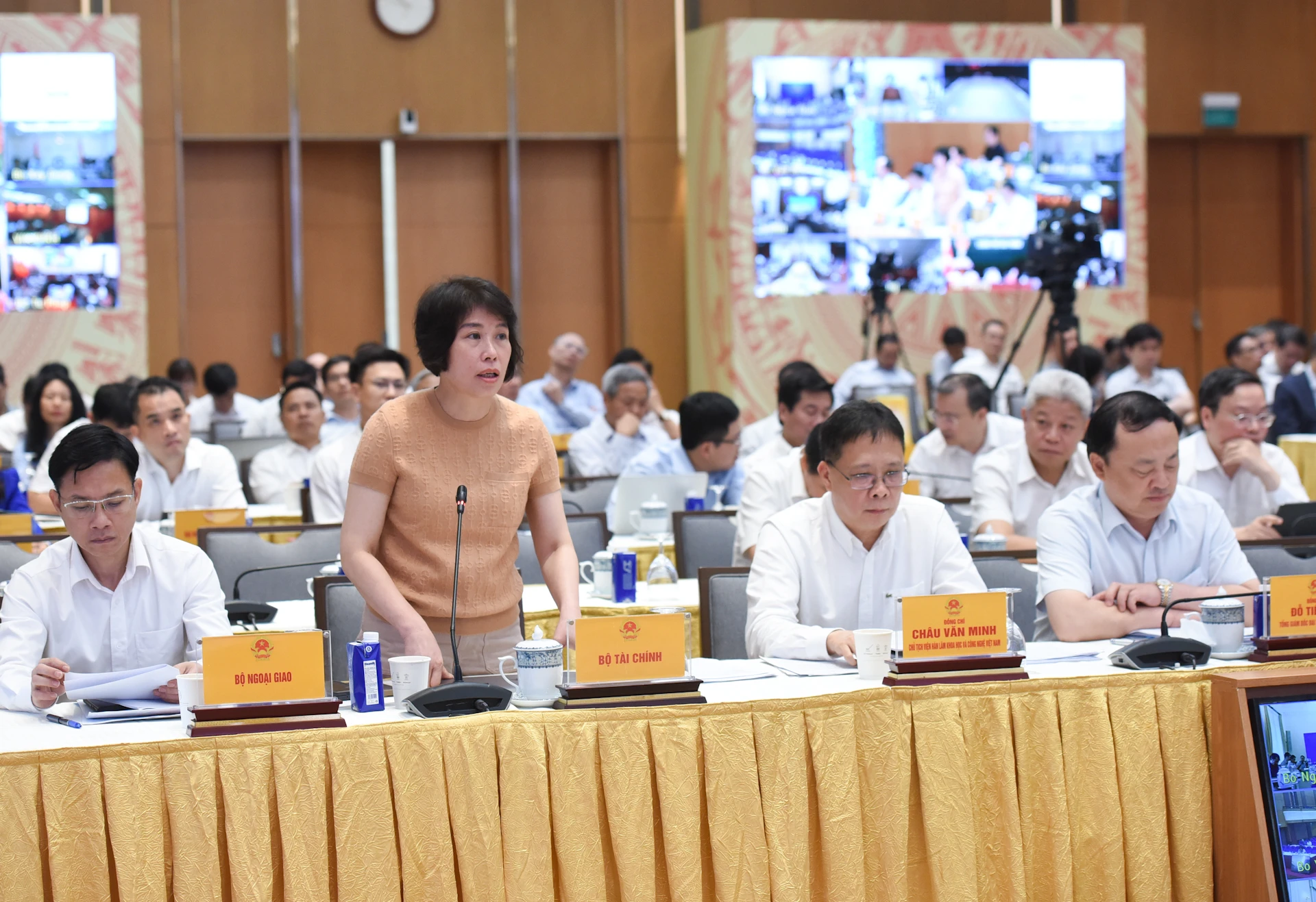 [Ảnh] Thủ tướng Phạm Minh Chính chủ trì phiên họp về phát triển khoa học công nghệ ảnh 8