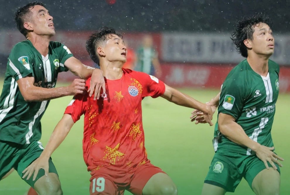 Công Phượng mờ nhạt ở CLB Bình Phước, Hoàng Đức vô địch cùng CLB Ninh Bình - 1