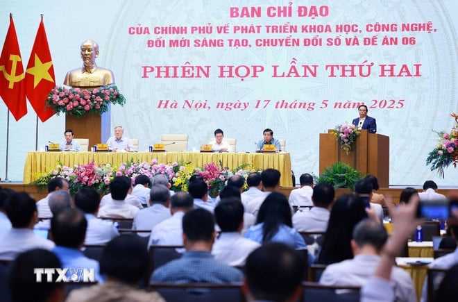 ttxvn-thu-tuong-phien-hop-thu-hai-cua-bcd-doi-moi-sang-tao-chuyen-doi-so-va-de-an-06-1705-3.jpg