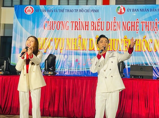 Nhóm song ca 2N - Tự hào khi hát tại Chương trình "Tôn vinh Cà phê, trà Việt" lần 3, năm 2025 - Ảnh 5.