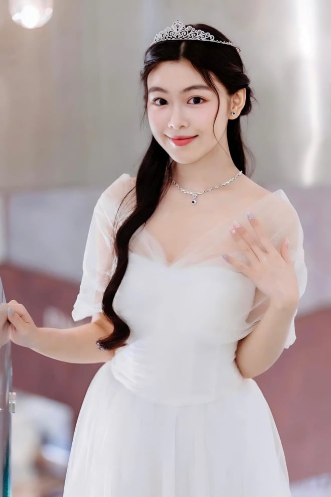 Bí quyết phối đồ theo phong cách tiểu thư của Lọ Lem - con gái Quyền Linh - 11