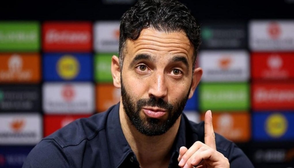 Man Utd lập hàng loạt kỷ lục thảm họa, HLV Amorim nói điều bất ngờ - 2