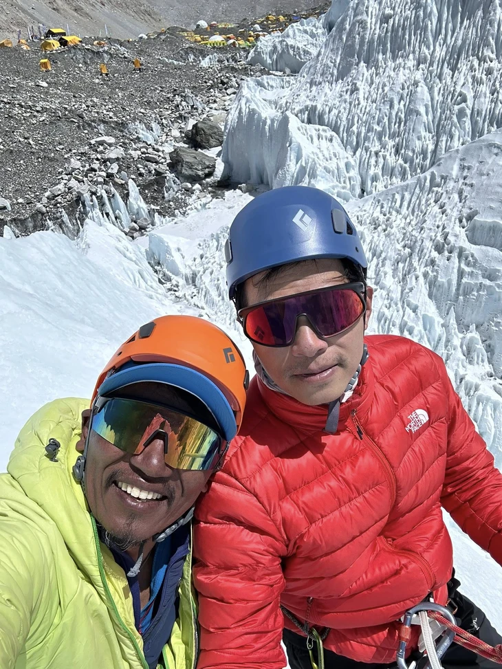 chinh phục đỉnh Everest - Ảnh 2.