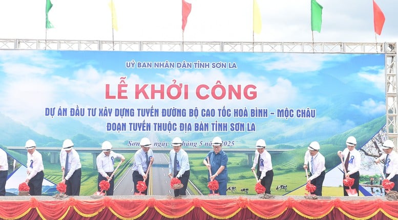 Khởi công Dự án đầu tư xây dựng tuyến đường bộ cao tốc Hòa Bình - Mộc Châu, đoạn tuyến thuộc địa bàn tỉnh Sơn La- Ảnh 1.