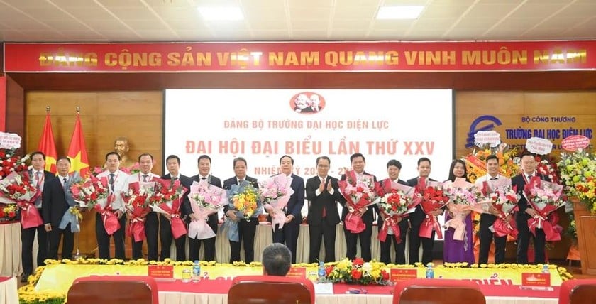 'Đoàn kết – Kỷ cương – Tiên phong – Phát triển: Khát vọng vươn tầm của Đảng bộ Trường Đại học Điện lực ảnh 1