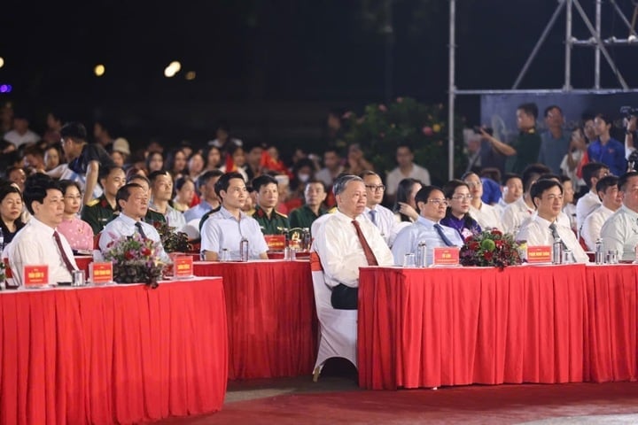 Tổng Bí thư Tô Lâm và Lãnh đạo Đảng, Nhà nước dự chương trình Nghệ thuật "Người là Hồ Chí Minh".