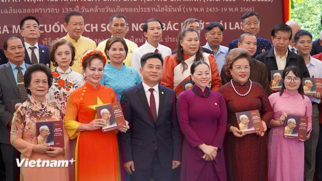 vnp-nxbramatsachbachoothailan5.jpg