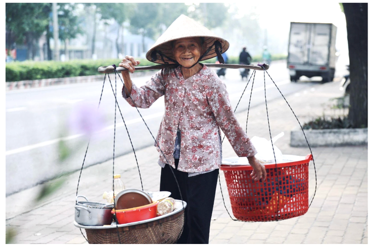 tấm gương bình dị mà cao quý - Ảnh 2.