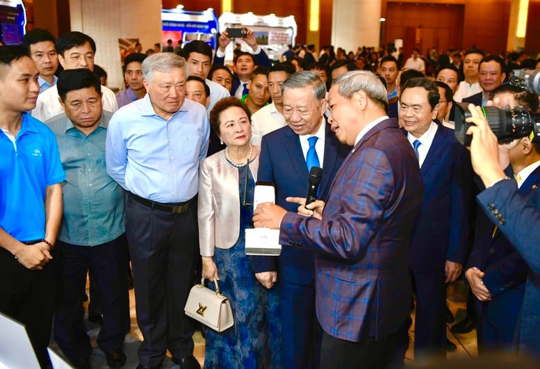 Tổng Bí thư Tô Lâm: Bốn Nghị quyết đột phá là 'Bộ tứ trụ cột' đưa đất nước bước vào kỷ nguyên mới- Ảnh 5.