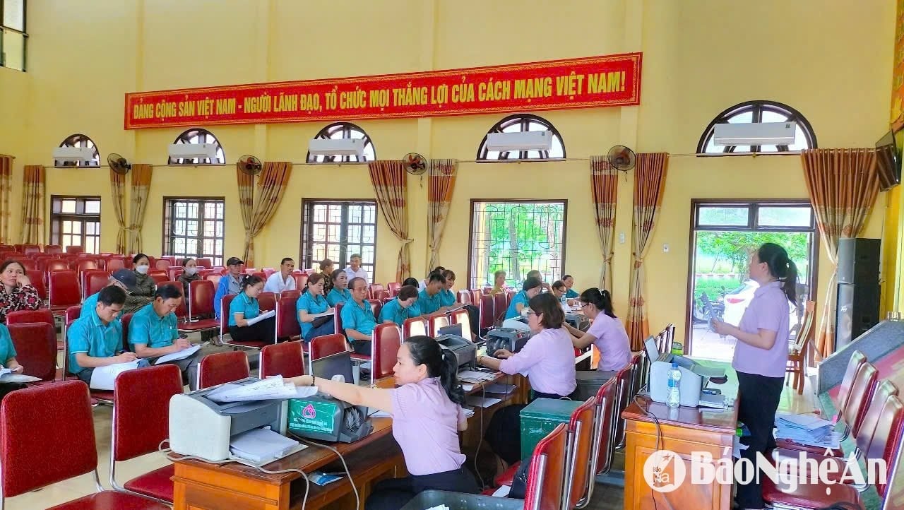 bna=Ngân hàng CSXH hyện Nam Đàn giải ngân nguồn vốn