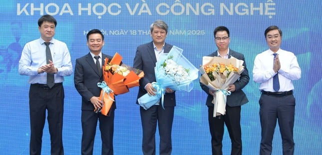 ទិវាចូលរៀនសម្រាប់មុខវិជ្ជាវិទ្យាសាស្ត្រ និងបច្ចេកវិទ្យា៖ បទពិសោធន៍ដែលមិនអាចបំភ្លេចបាន រូបថត ៦១