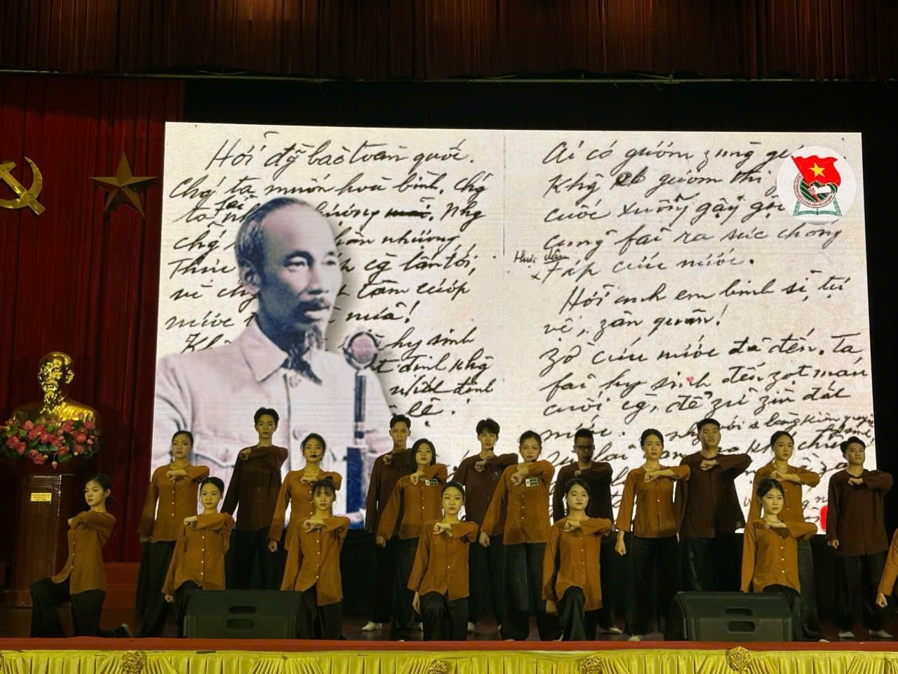 hoc-vien.jpg