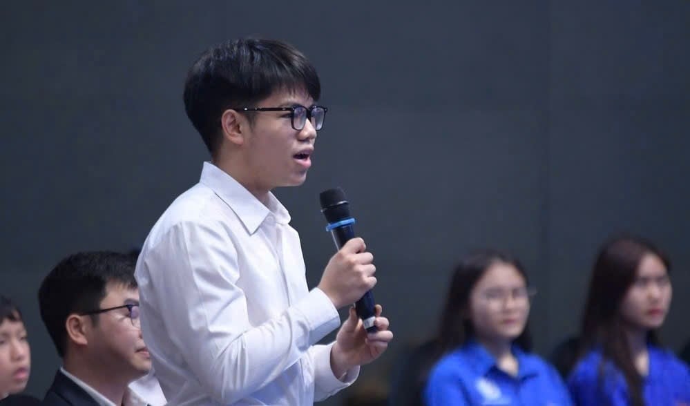 Bạn Nguyễn Hữu Tiến Hưng, sinh viên Đại học Y Hà Nội.