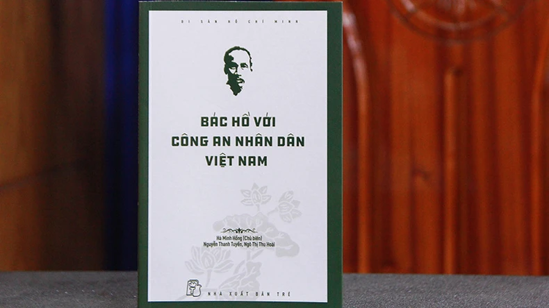 Giới thiệu tựa sách mới thuộc bộ Di sản Hồ Chí Minh ảnh 1