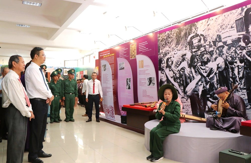 Tái hiện nghi lễ đặt tên theo họ Hồ của đồng bào vùng cao A Lưới - ảnh 2