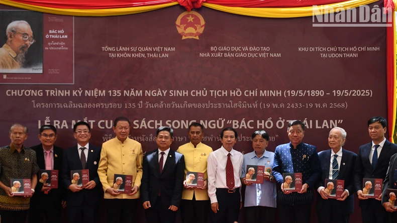 Kỷ niệm 135 năm Ngày sinh Chủ tịch Hồ Chí Minh tại tỉnh Udon Thani, Thái Lan ảnh 8