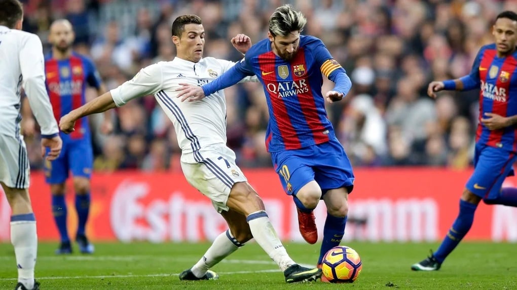 IFFHS công bố kết quả bất ngờ, Messi và Ronaldo ai xuất sắc hơn? - 1