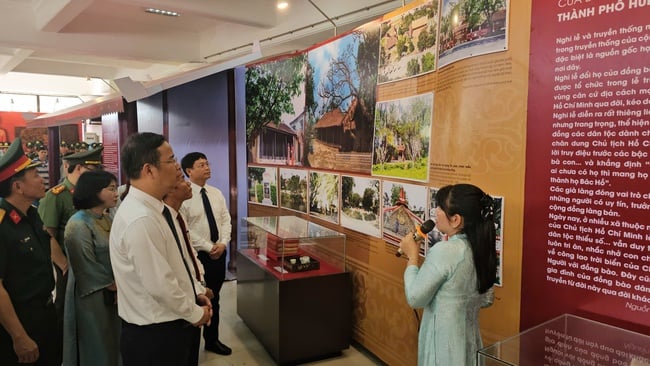 Huế tổ chức nhiều hoạt động nhân kỷ niệm 135 năm Ngày sinh Chủ tịch Hồ Chí Minh - Ảnh 1.
