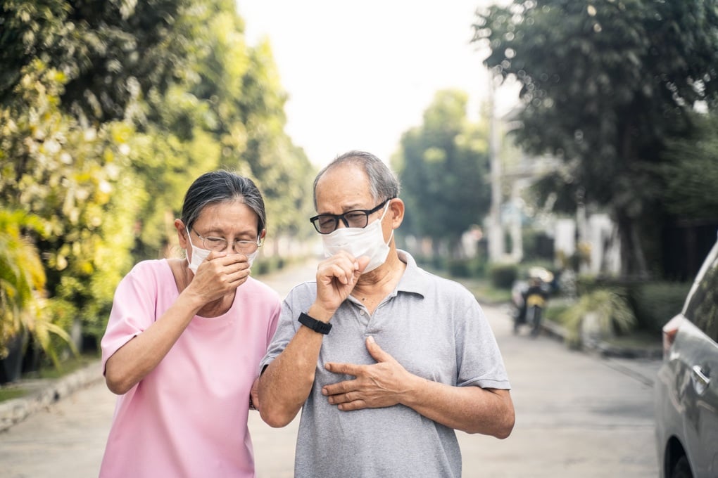 Los CDC de EE. UU. recomiendan la vacunación antineumocócica a partir de los 50 años para prevenir complicaciones graves - 1