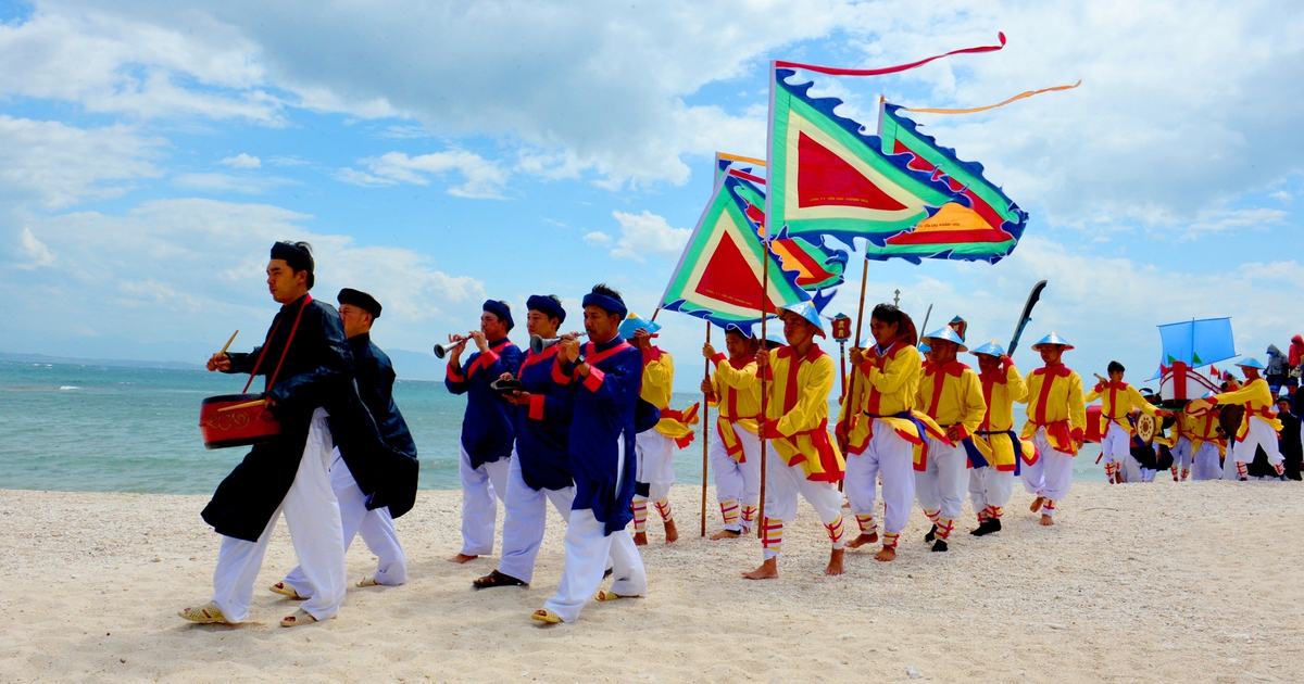 ស្នើ​មហោស្រព​សំបុក Khanh Hoa Salaganes ជា​បេតិកភណ្ឌ​វប្បធម៌​អរូបី