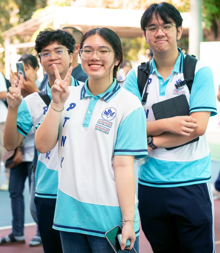 3.509 thí sinh thi vào lớp 10 Trường Phổ thông Năng khiếu - Ảnh 1.