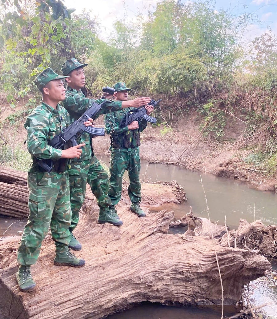 100-can-bo-chien-si-don-bien-phong-ia-pnon-luon-giu-vung-pham-chat-bo-doi-cu-ho.jpg