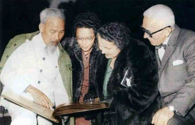 Tầm vóc của Chủ tịch Hồ Chí Minh trong mắt bạn bè- Ảnh 1.