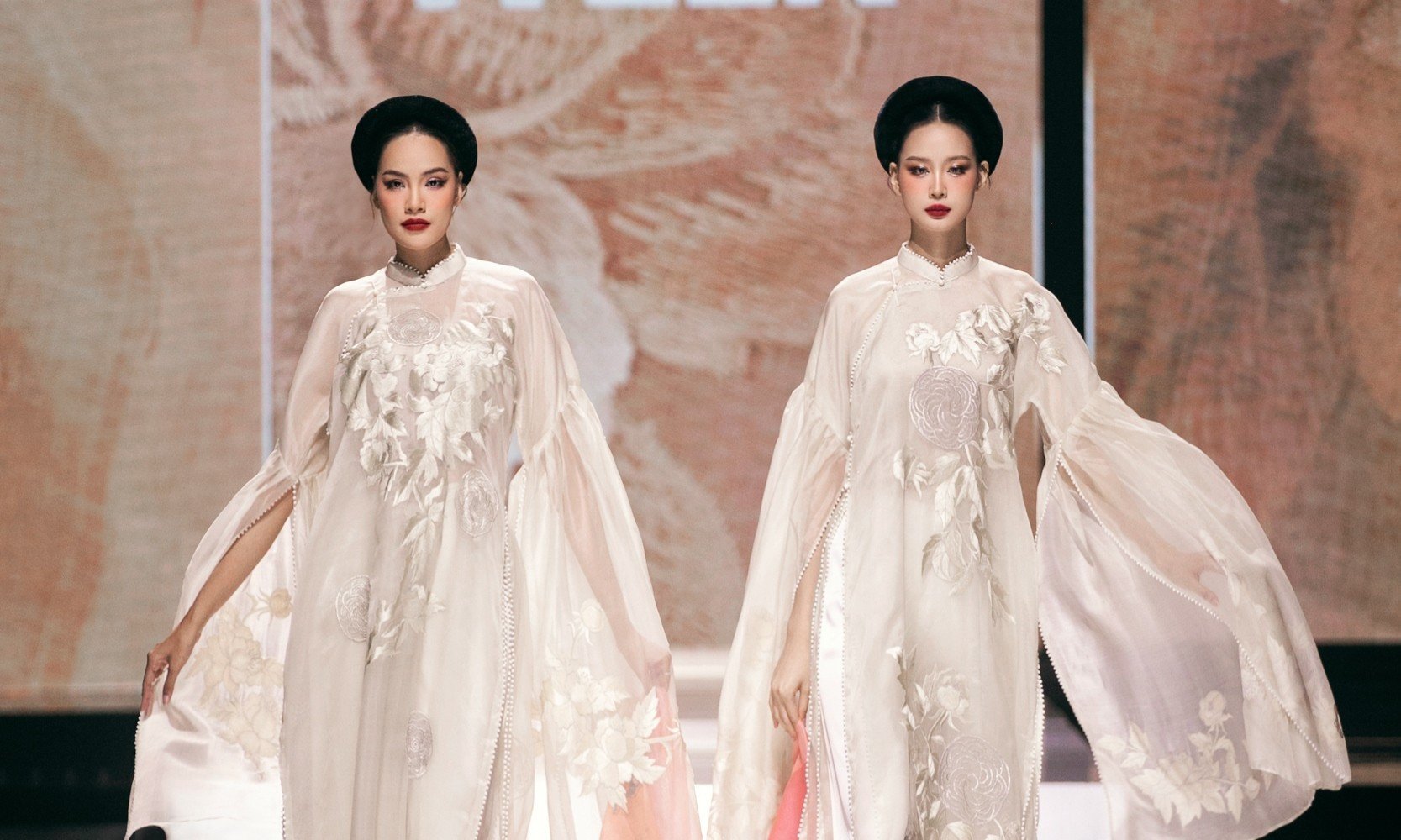 9-ntk-vu-viet-ha-tung-lam-mua-lam-gio-voi-bst-co-ay-la-ai-tai-avifw-s-s-2024.jpg