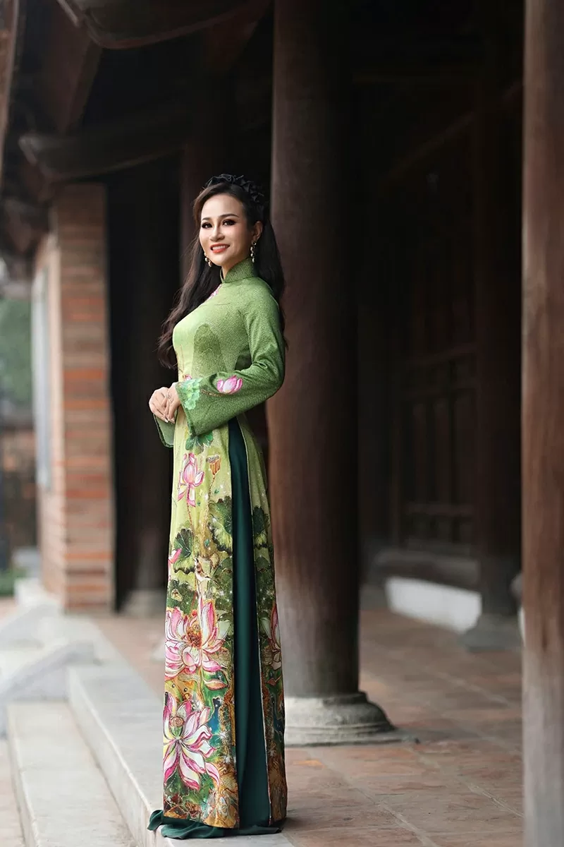 Gần gũi, thanh lịch và đầy khí chất - Đạo diễn Nguyễn Lan Vy là hiện thân của người phụ nữ Việt Nam thời đại mới.