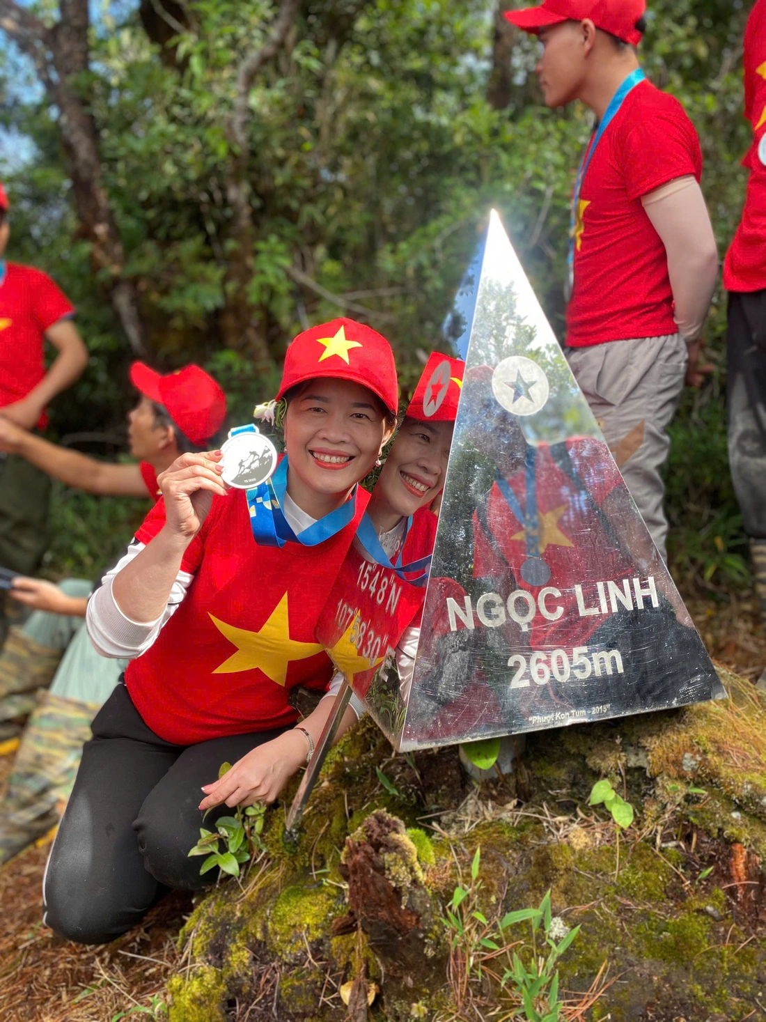 Cận cảnh khu rừng kỳ bí trên đỉnh Ngọc Linh - nóc nhà Tây Nguyên và miền Nam - Ảnh 8.