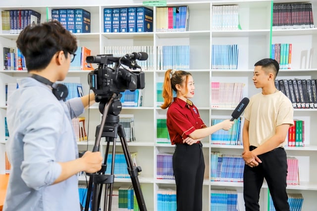 Trường ĐH Nguyễn Tất Thành: Cam kết không tăng học phí toàn khóa  - Ảnh 3.