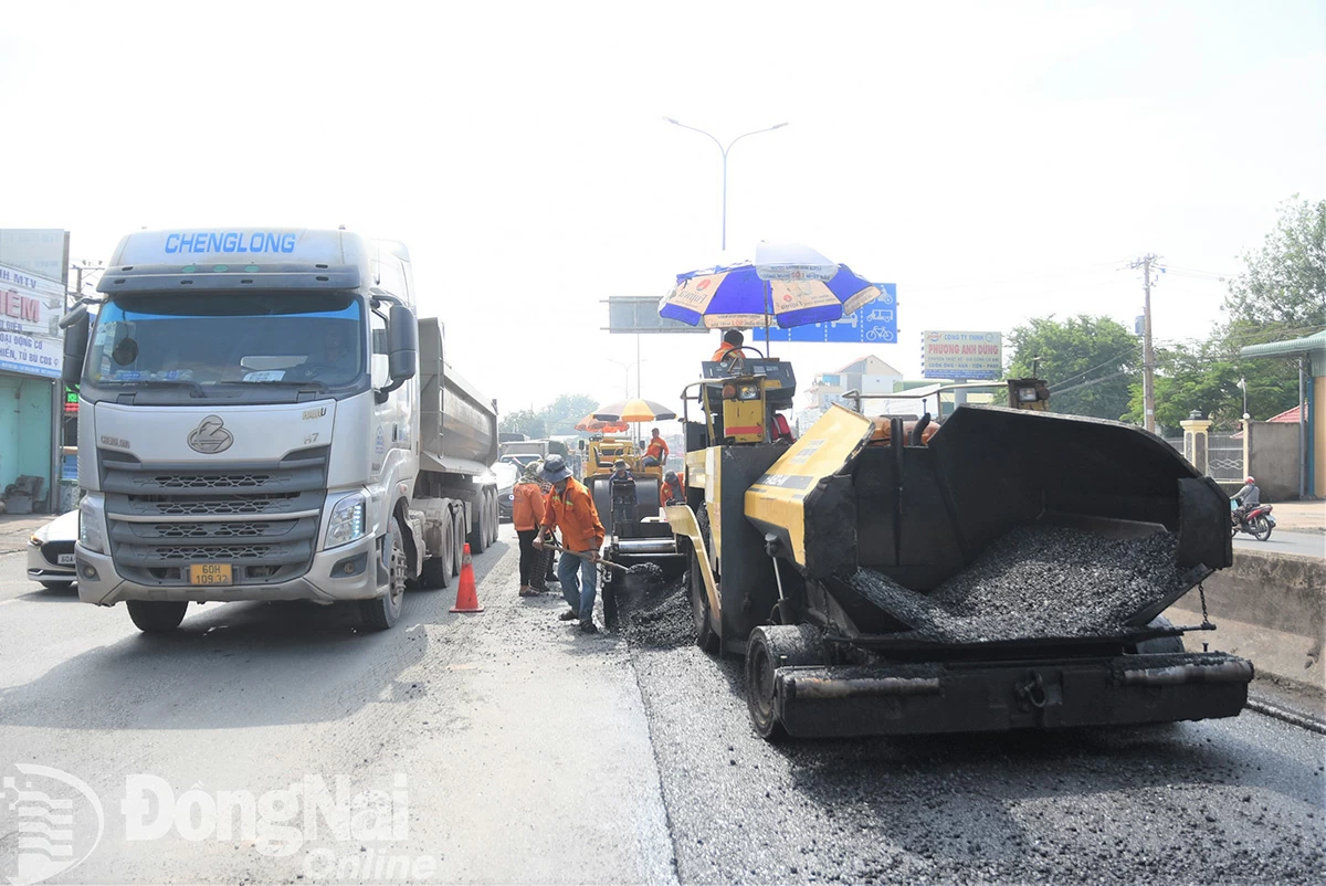 Duy tu, bảo dưỡng quốc lộ 51 đoạn qua địa bàn Đồng Nai.