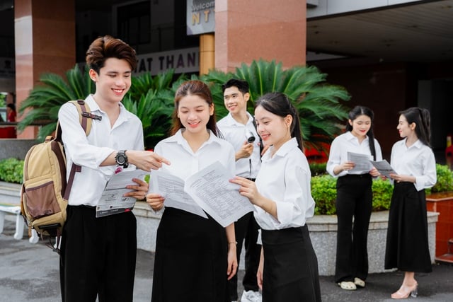 Trường ĐH Nguyễn Tất Thành: Cam kết không tăng học phí toàn khóa  - Ảnh 1.