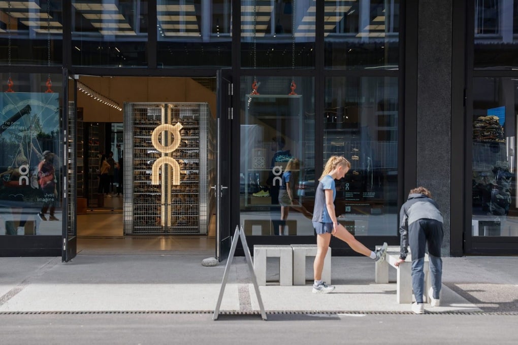 Kiếm thêm 3 tỷ USD một tuần, ngựa ô On đe dọa soán ngôi Nike và Adidas - 1