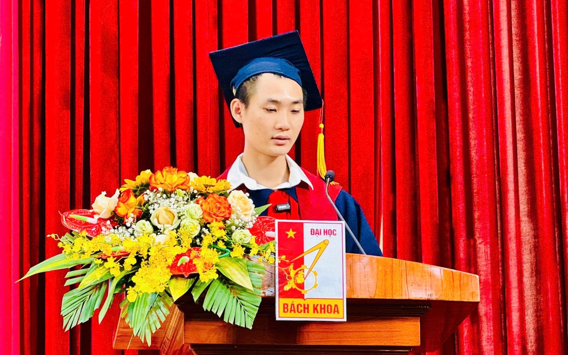 Thay bố mẹ viết giấc mơ đi học, nam sinh tốt nghiệp xuất sắc ĐH Bách khoa - 5