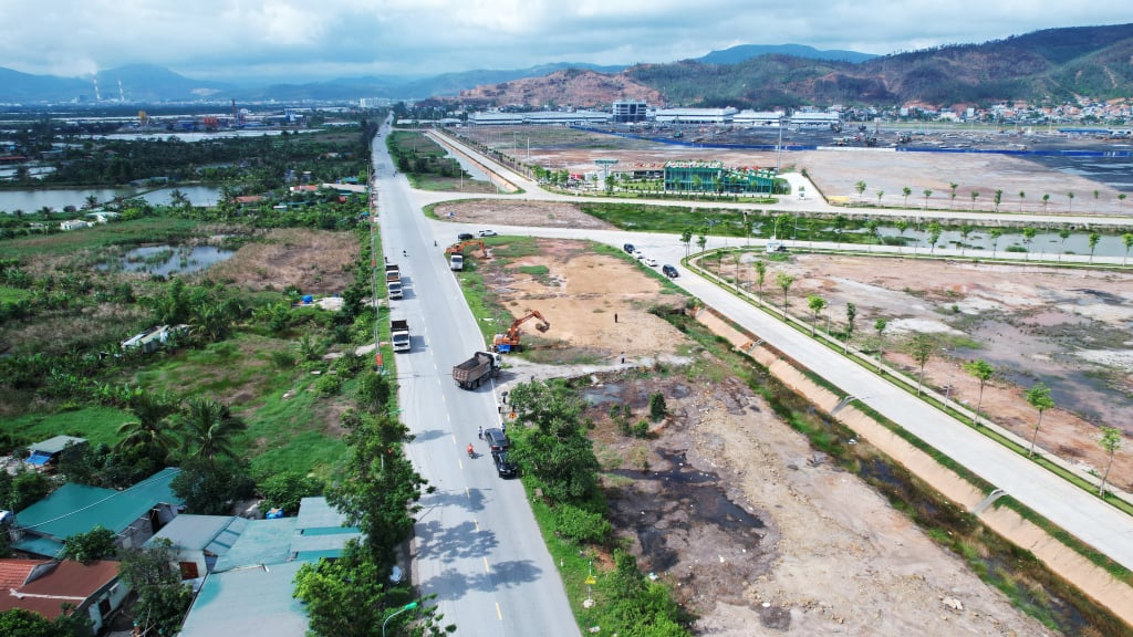 Tuyến đường tỉnh 338 có ý nghĩa quan trọng trong kết nối các tuyến giao thông đã và đang hoàn thành tại Khu kinh tế ven biển Quảng Yên