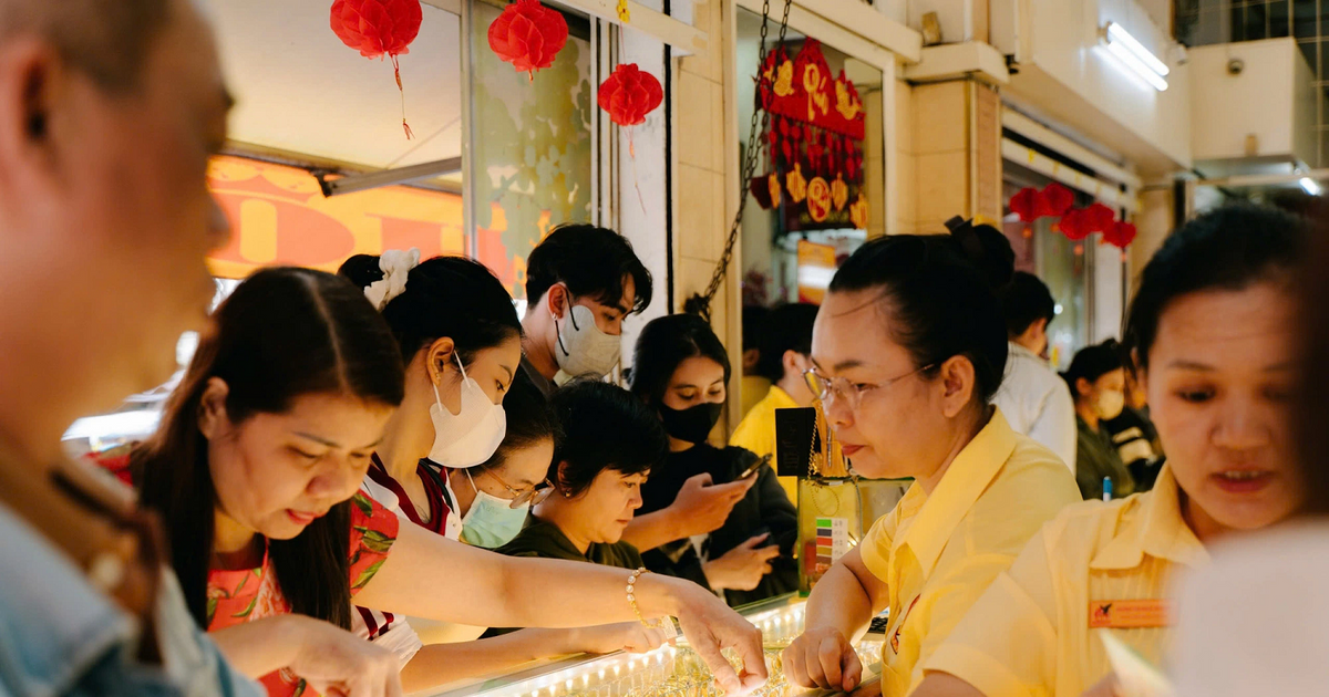 Giá vàng ngày 2/5/2025: Giá vàng trong nước và thế giới tăng nhẹ trở lại