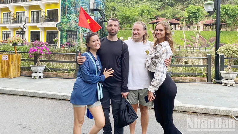 Quang Nam verzeichnete während der Feiertage am 30. April und 1. Mai einen sprunghaften Anstieg der Touristenzahlen. Foto 1