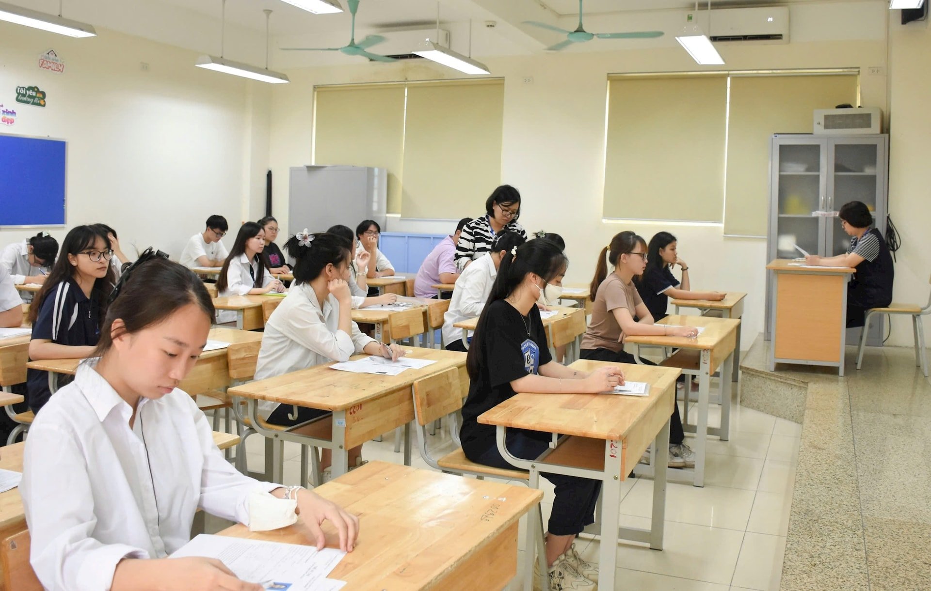 Hà Nội dự kiến có khoảng hơn 5.300 thí sinh tự do đăng ký thi tốt nghiệp THPT. Ảnh: Lê Nguyễn 