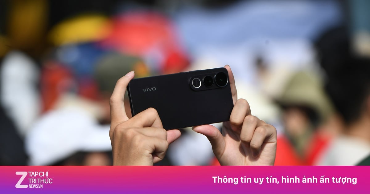 Tự tin đu 'concert quốc gia' với pin 6.500 mAh của vivo V50 Lite