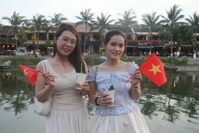 2 ngày đầu nghỉ lễ, Quảng Nam đón 131.000 lượt khách- Ảnh 6.